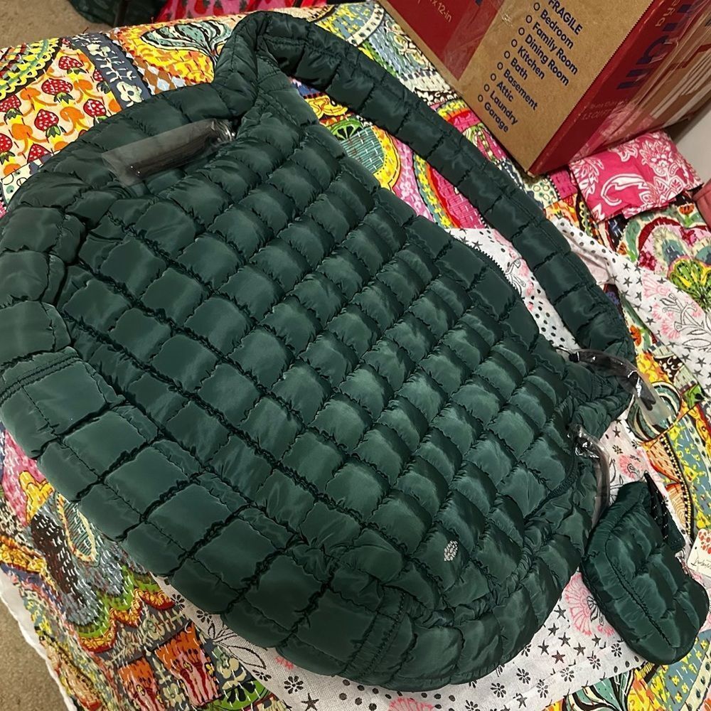 NWT Free People Quilted Carryall Bag + Quilted Micro Pouch + Shopping Bag - Picture 2 of 8